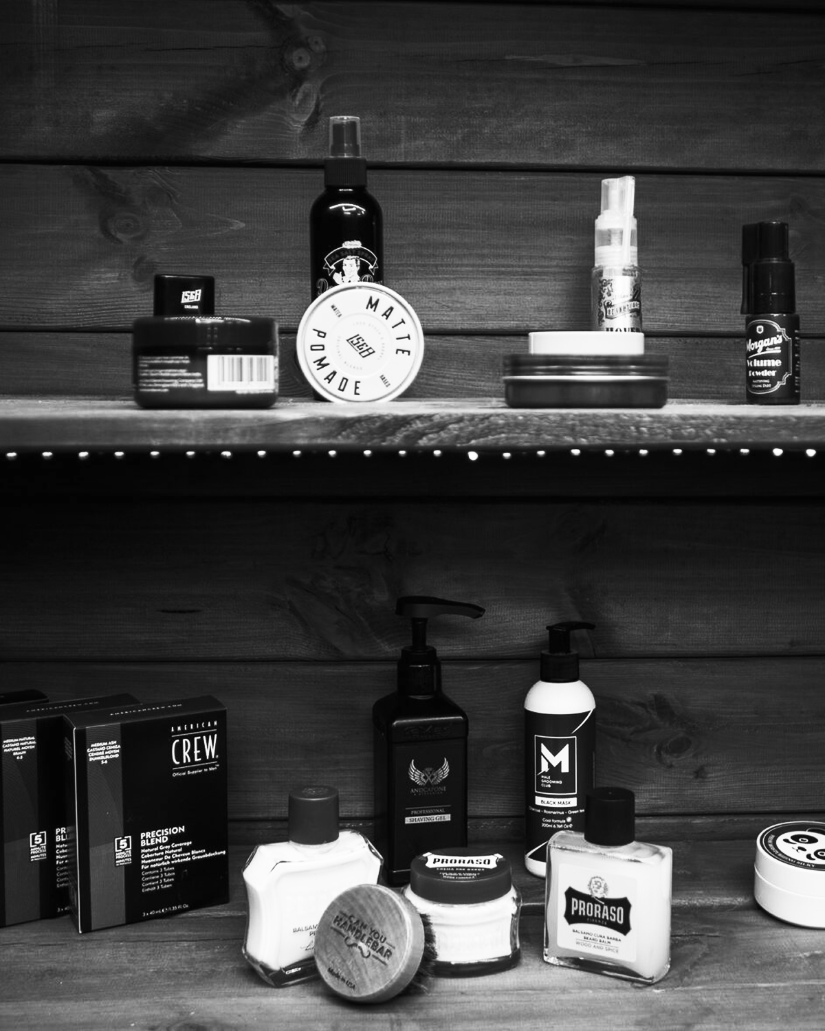 Интерьер Барбершопа «Ванохейм» на м. Академическая